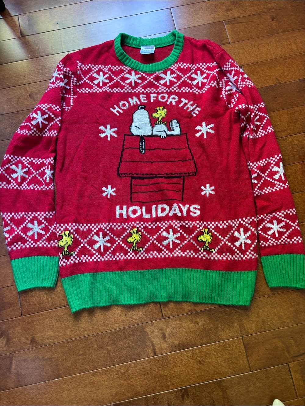 Peanuts Men’s "Home for the Holidays" Snoopy & Woodstock Sweater, Large